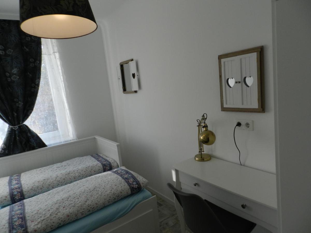 Klassik&sunny Apartment! Wina Bagian luar foto
