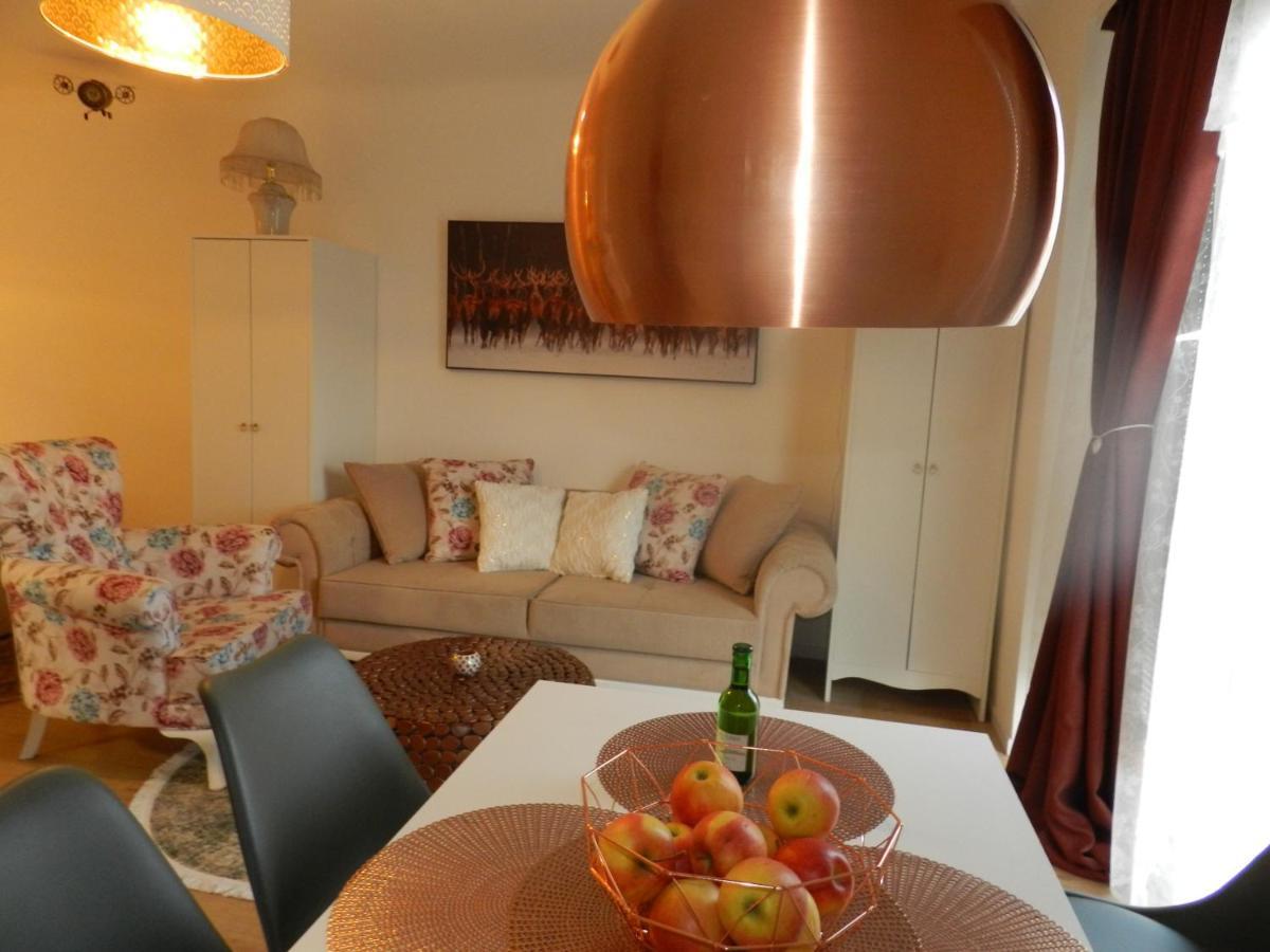 Klassik&sunny Apartment! Wina Bagian luar foto