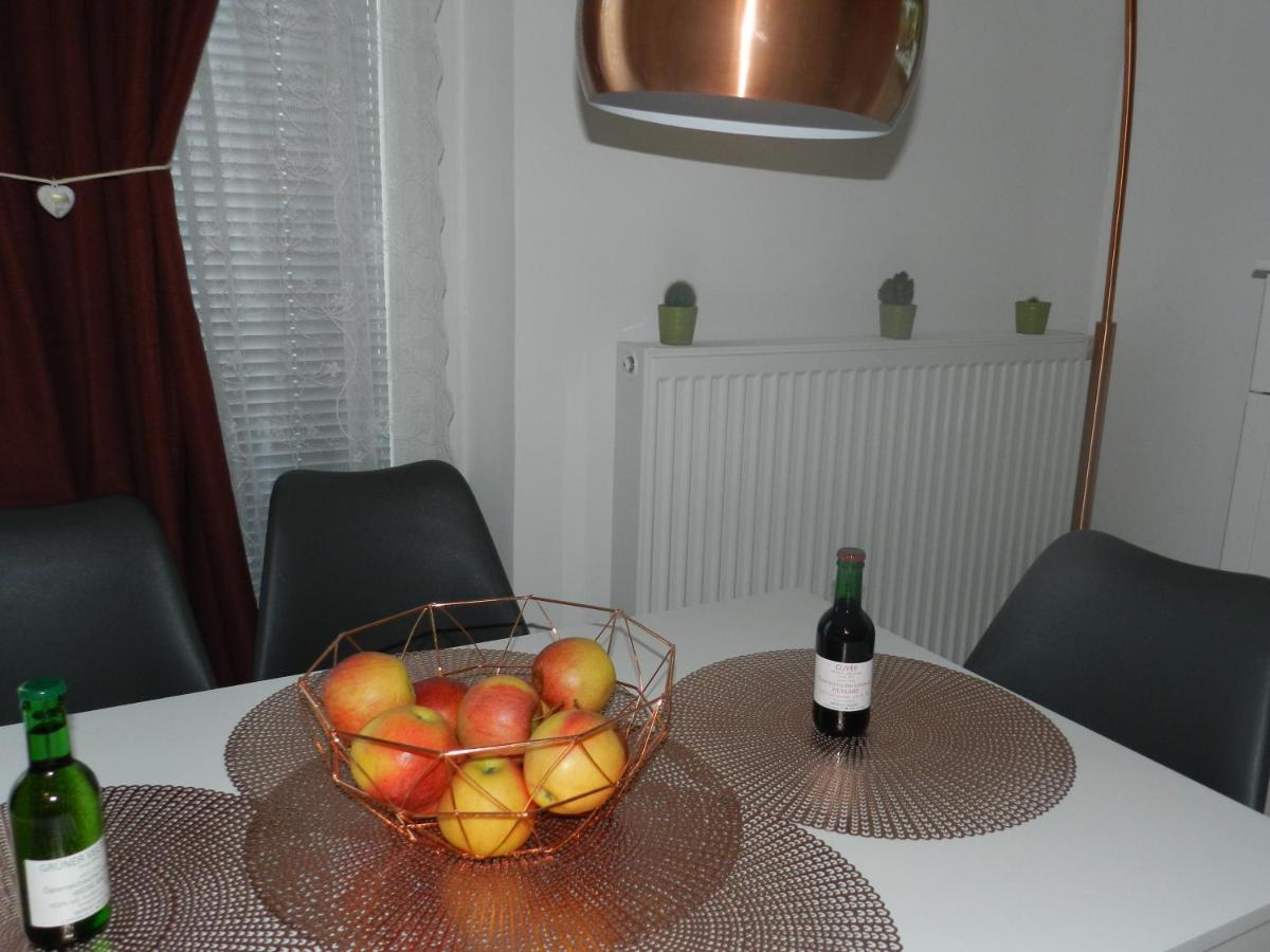 Klassik&sunny Apartment! Wina Bagian luar foto