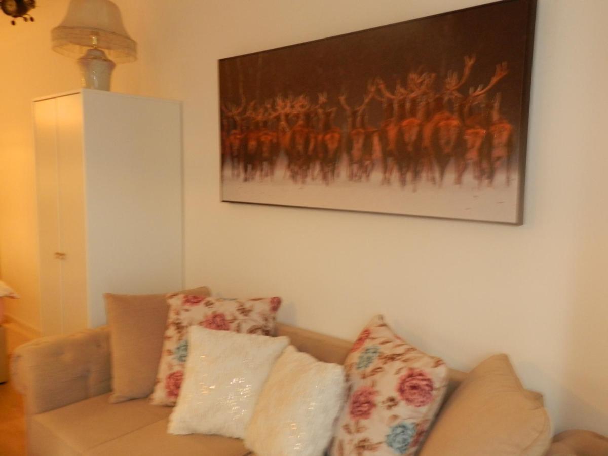 Klassik&sunny Apartment! Wina Bagian luar foto