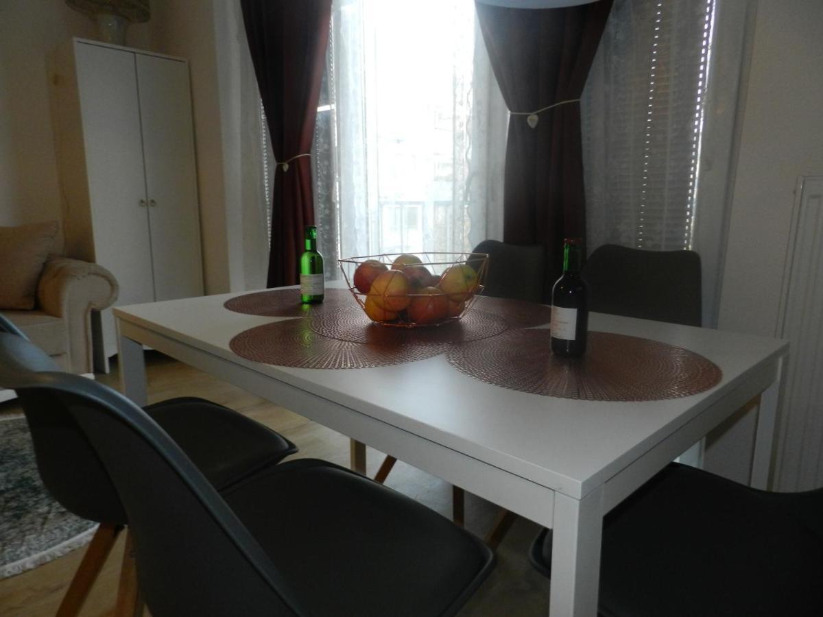 Klassik&sunny Apartment! Wina Bagian luar foto