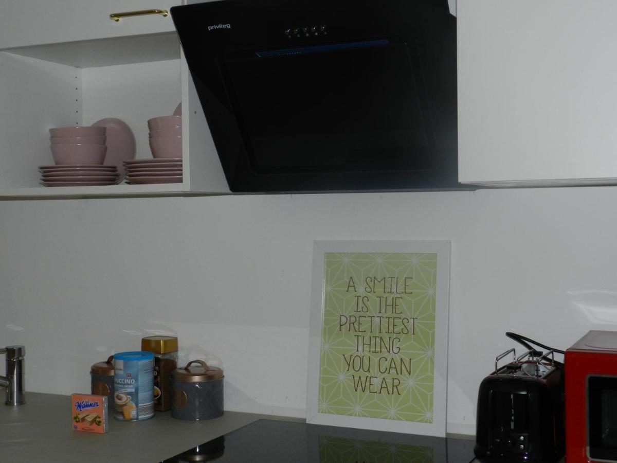 Klassik&sunny Apartment! Wina Bagian luar foto
