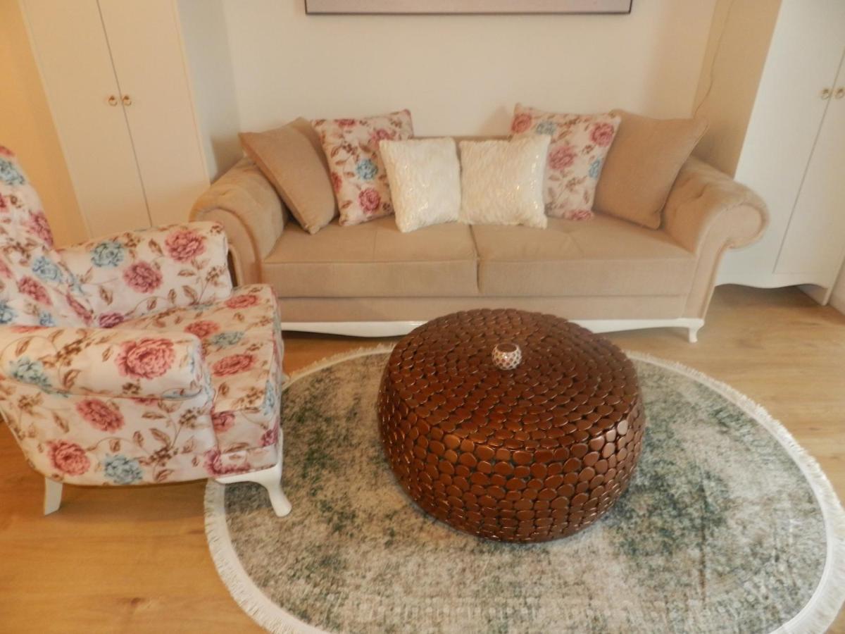 Klassik&sunny Apartment! Wina Bagian luar foto