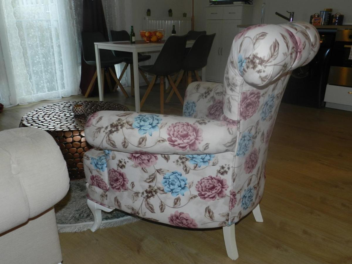 Klassik&sunny Apartment! Wina Bagian luar foto