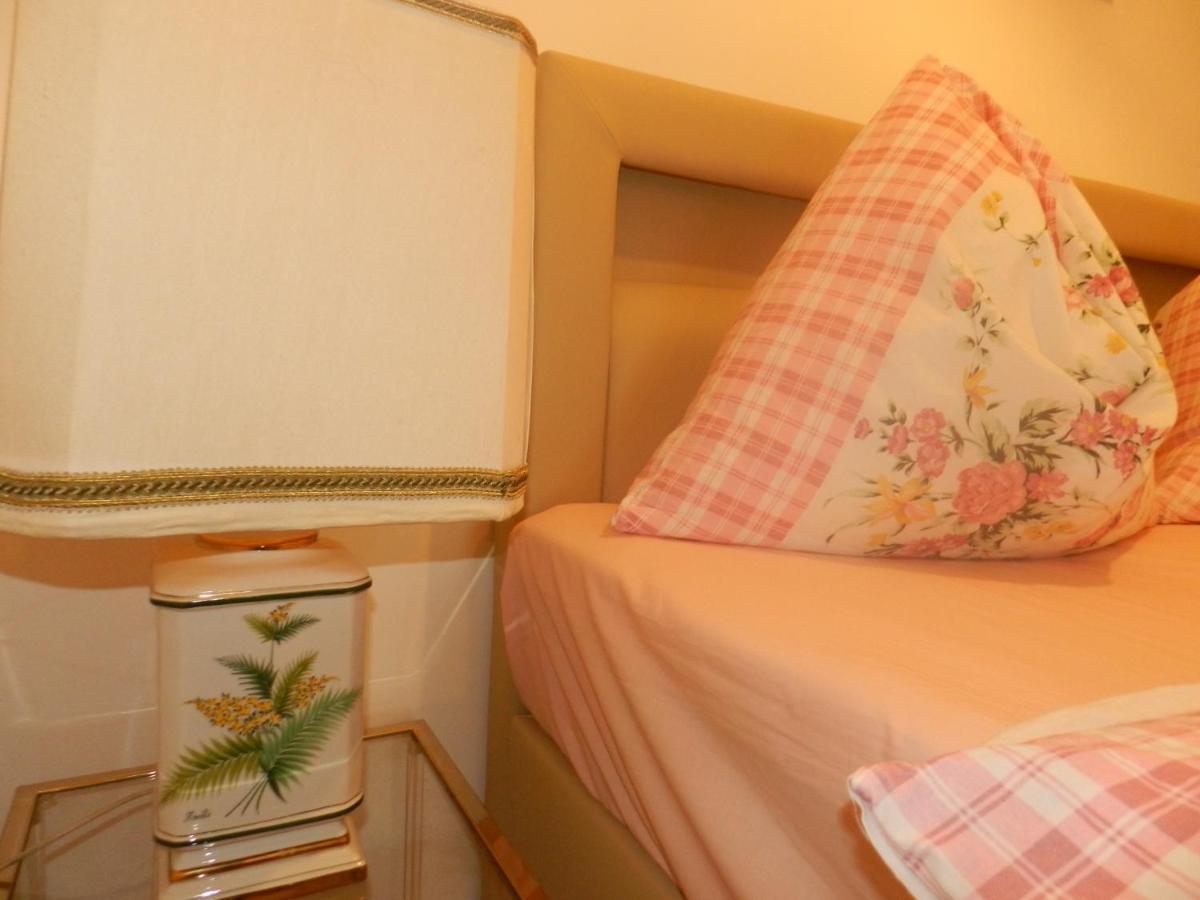 Klassik&sunny Apartment! Wina Bagian luar foto