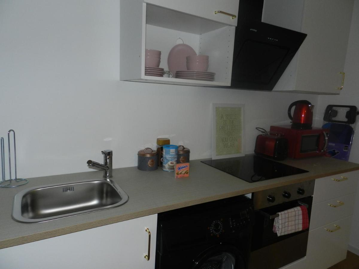 Klassik&sunny Apartment! Wina Bagian luar foto