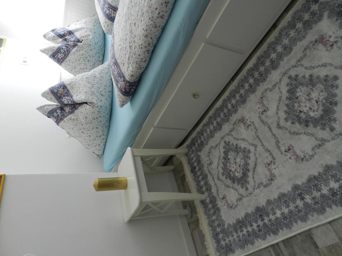 Klassik&sunny Apartment! Wina Bagian luar foto