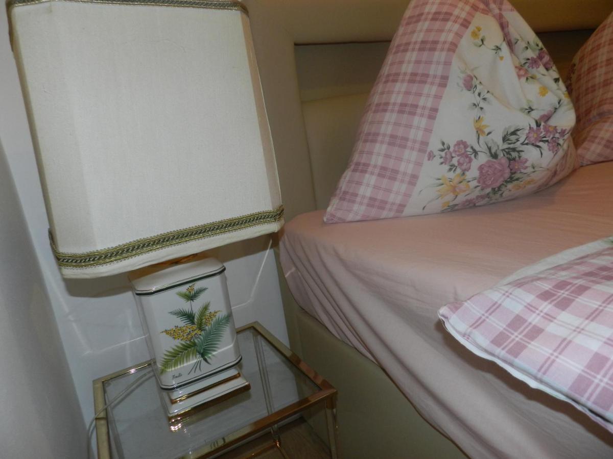 Klassik&sunny Apartment! Wina Bagian luar foto